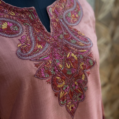 Rose Peach Kashmiri Needlework Long Kurti – Multicolor Paisley Sozni | Cotton
