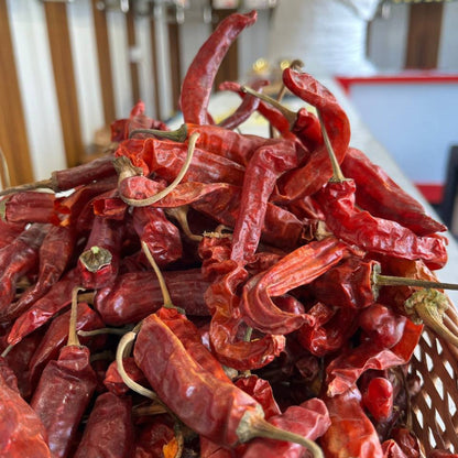 Premium Kashmiri Red Chilli Raw - Natural Color